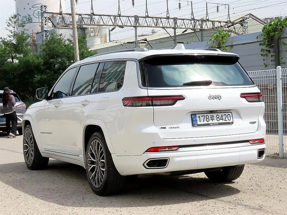 Jeep Cherokee — фото 2