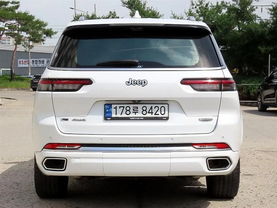 Jeep Cherokee — фото 4