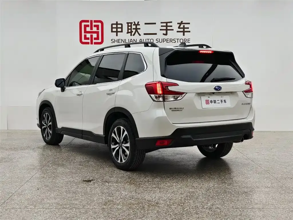 Subaru Forester — фото 9