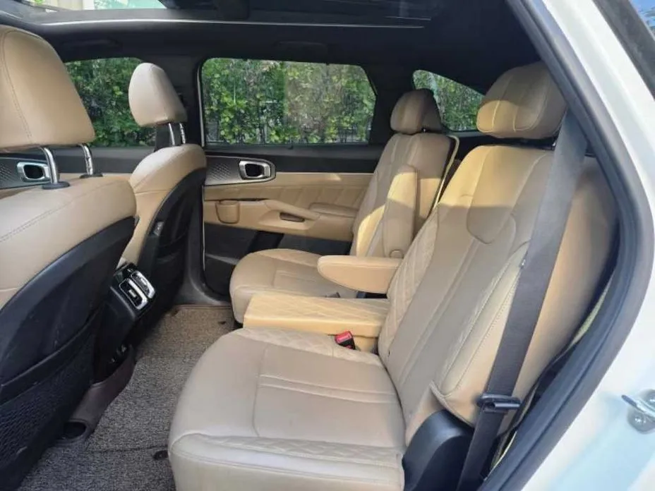 Kia Sorento — фото 10