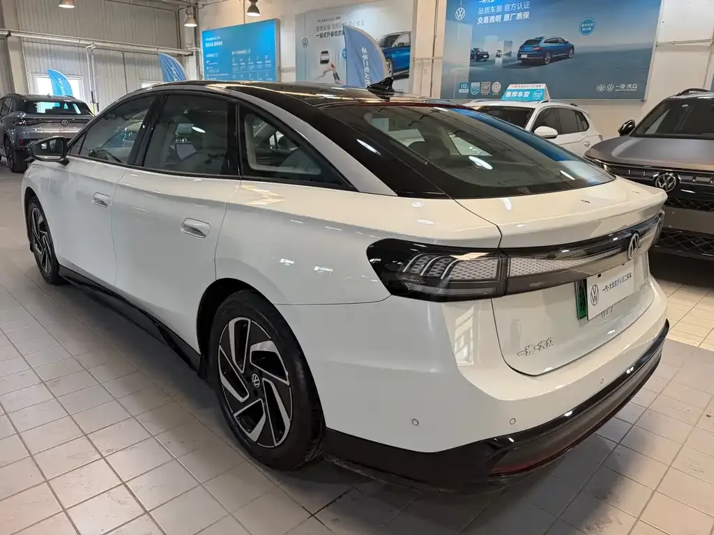 Volkswagen ID.7 VIZZION 2023 из CN, фото 9