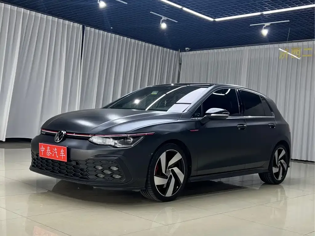 Volkswagen Golf GTI
