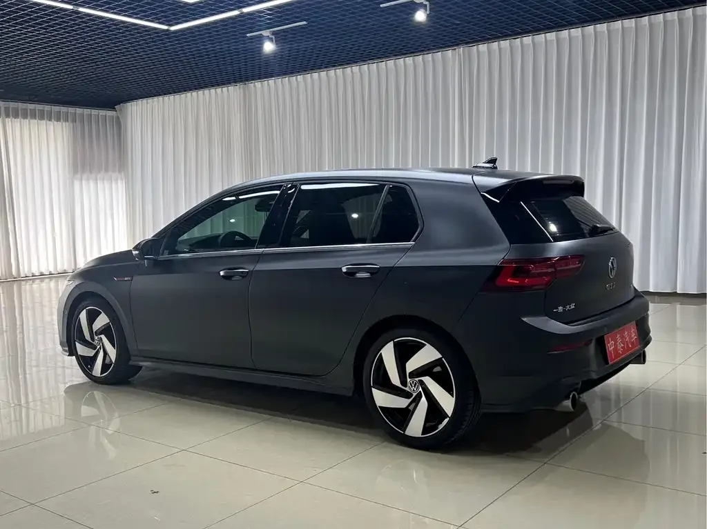 Volkswagen Golf GTI 2023 из CN, фото 2