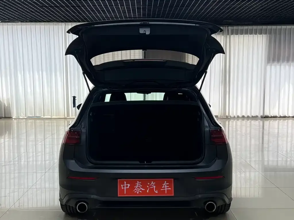 Volkswagen Golf GTI 2023 из CN, фото 10