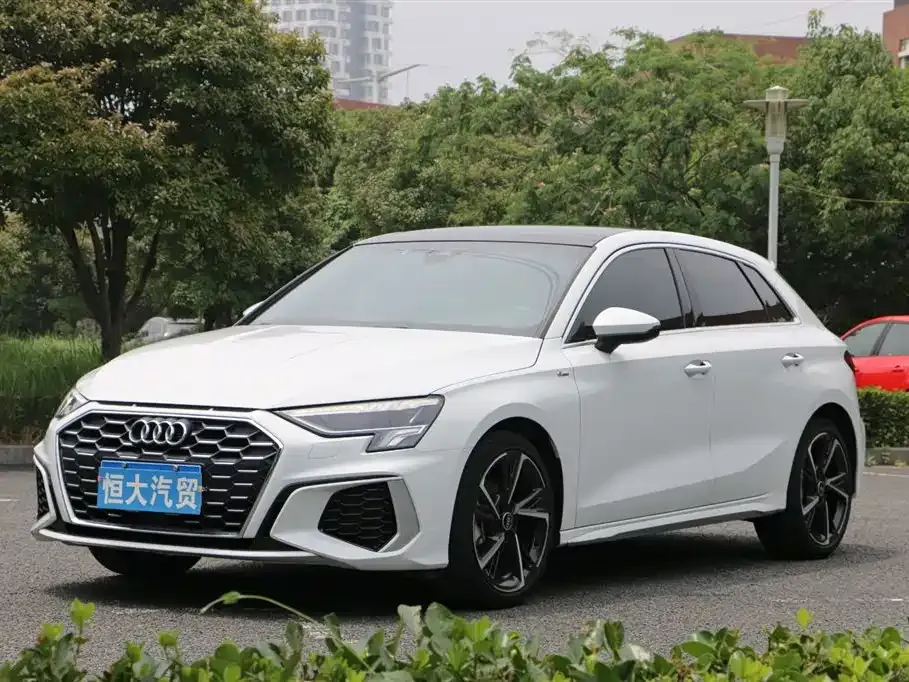 Audi A3 — фото 1