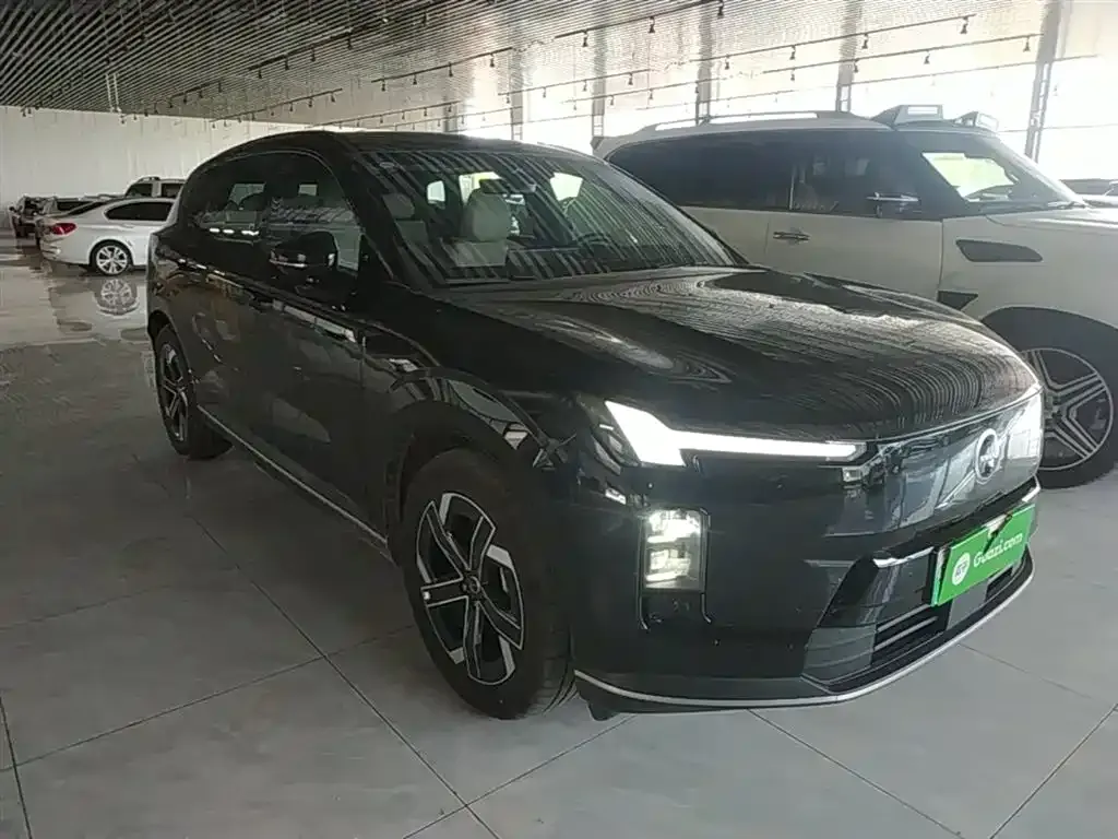 Volvo XC70 Plug-in Hybrid 2026 из CN, фото 5