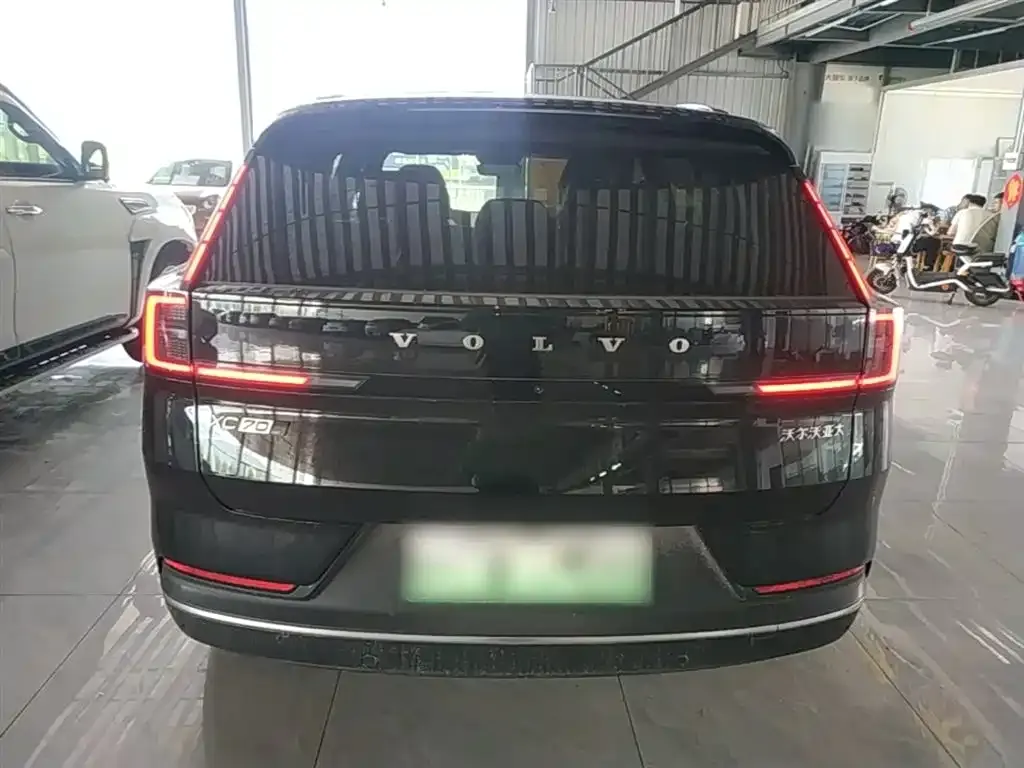 Volvo XC70 Plug-in Hybrid 2026 из CN, фото 9