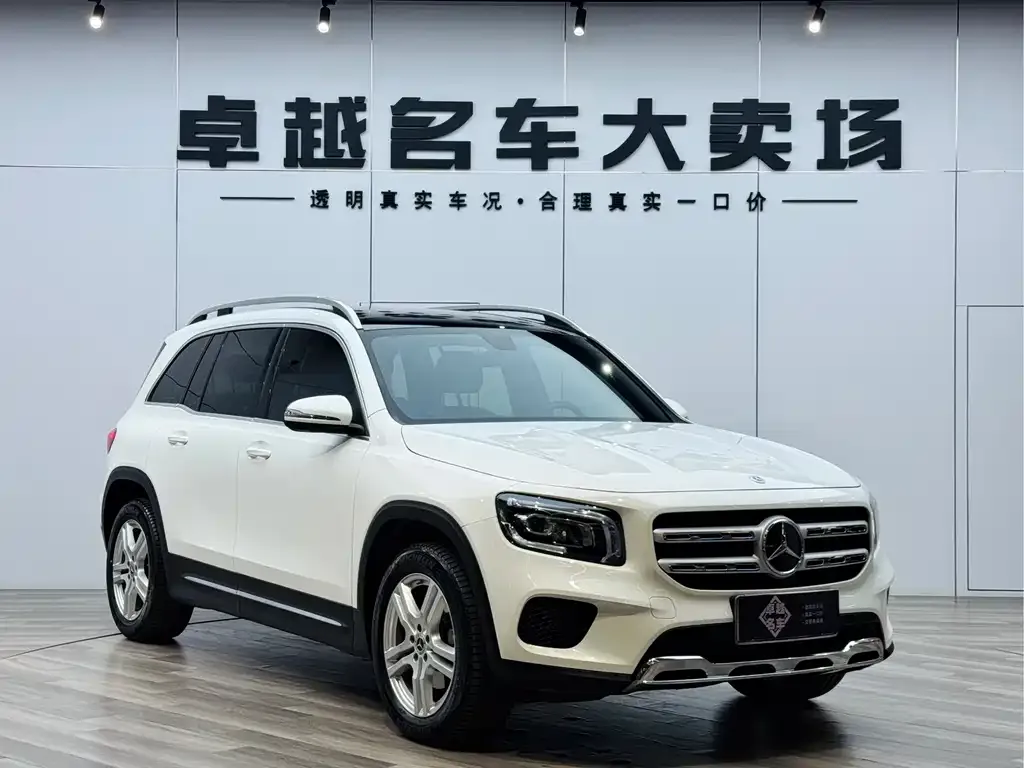 Mercedes-Benz GLB — фото 8