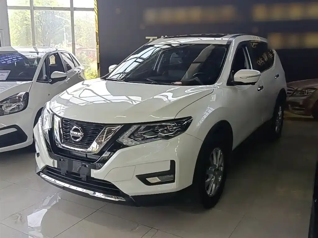 Nissan X-Trail — фото 4