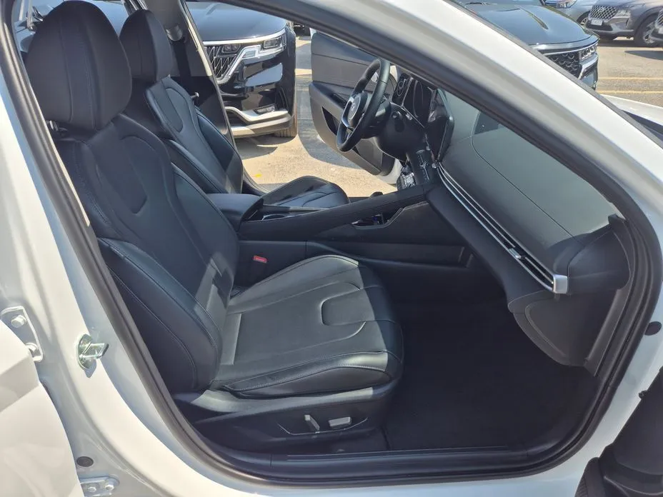 Hyundai AVANTE — фото 2