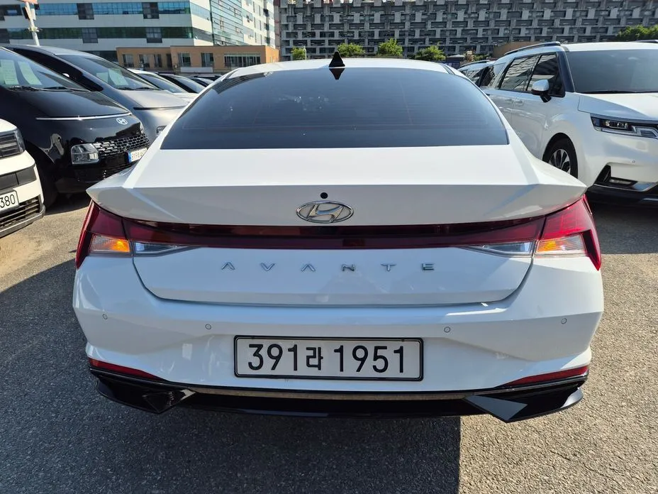 Hyundai AVANTE — фото 8