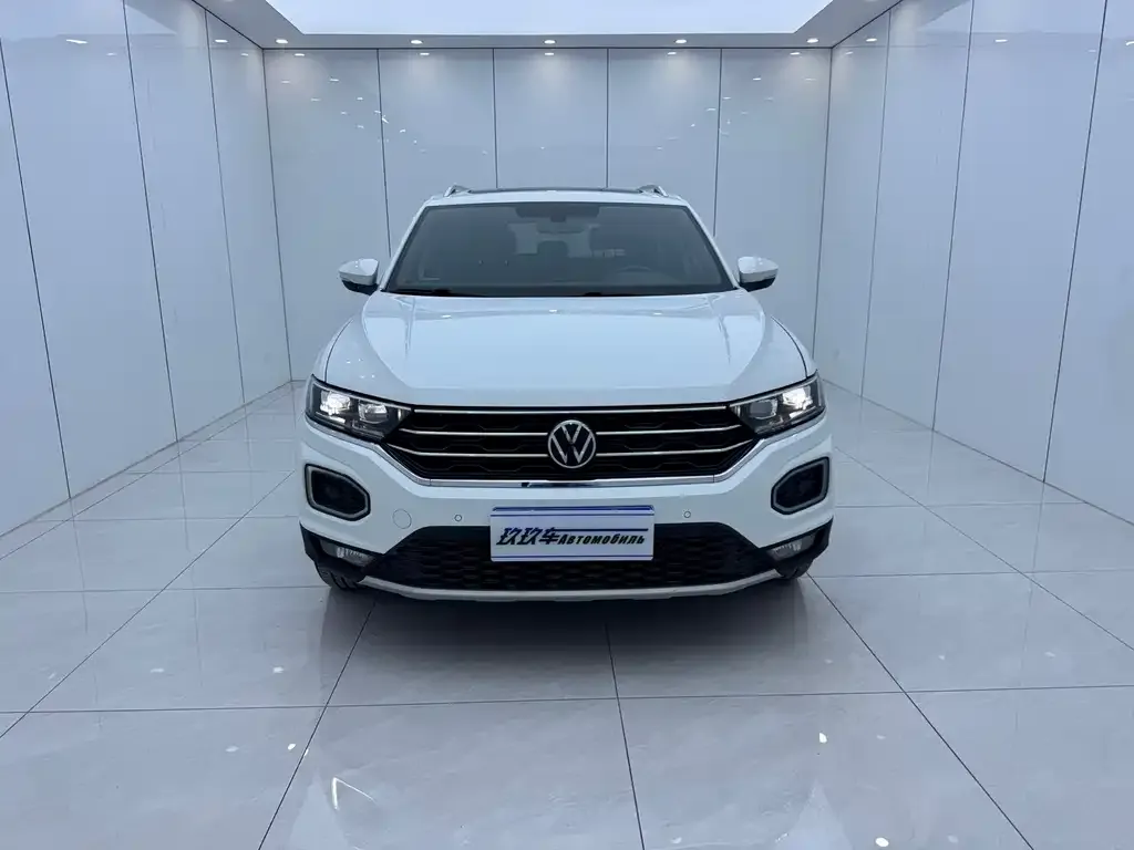 Volkswagen T-Roc — фото 7