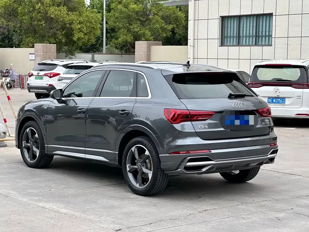Audi Q3 — фото 4