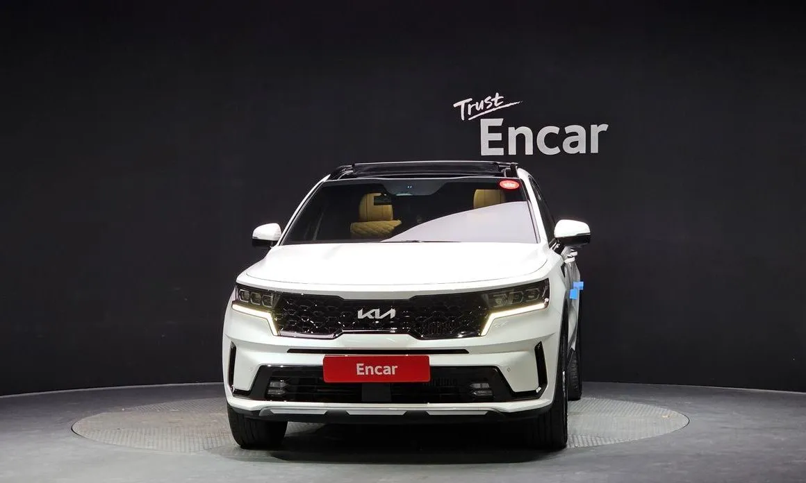Kia Sorento — фото 8
