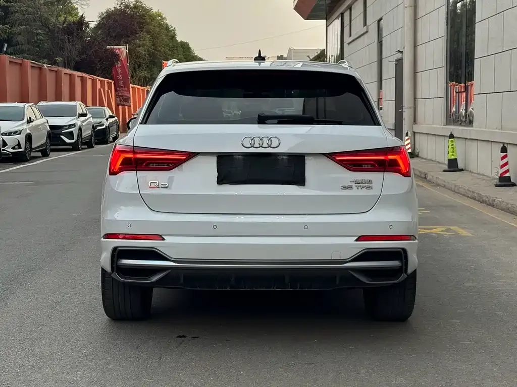 Audi Q3 — фото 3
