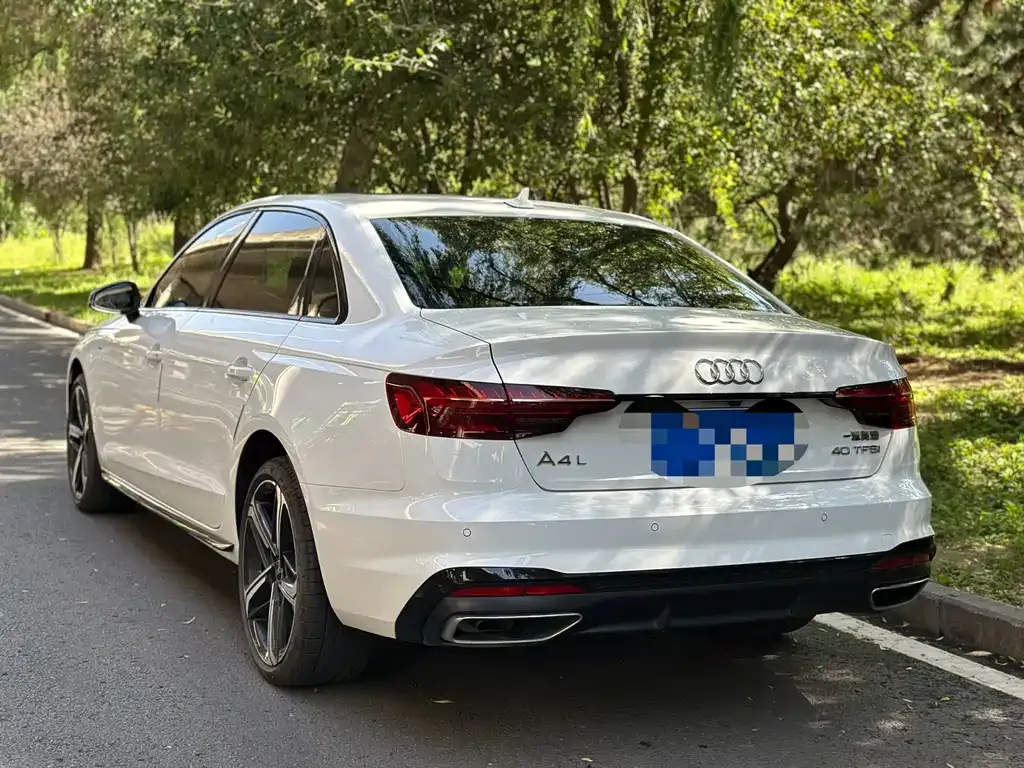 Audi A4L — фото 7
