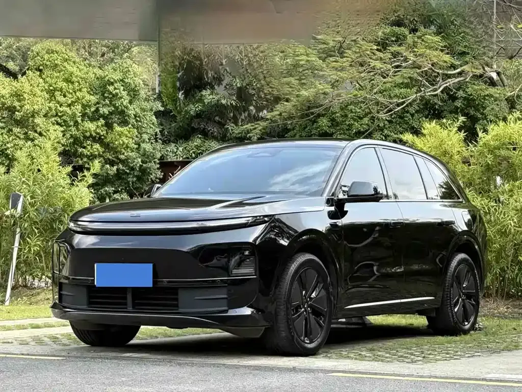 Li Auto L6