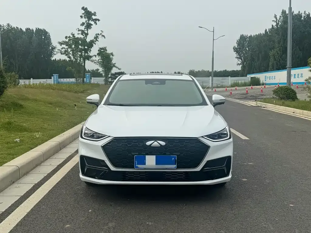Chery Arrizo 8 PRO — фото 2