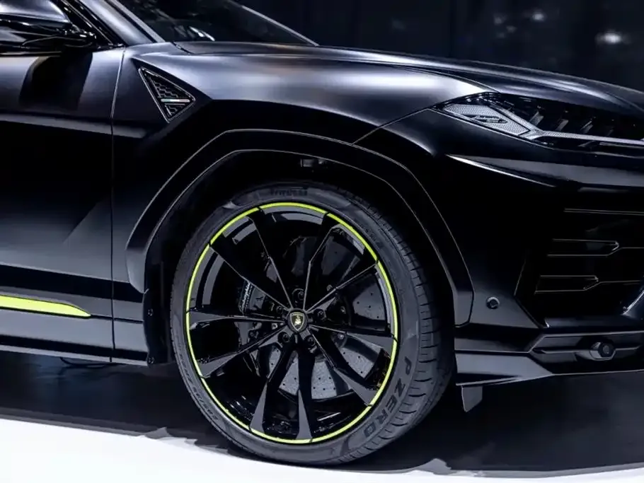 Lamborghini Urus — фото 6