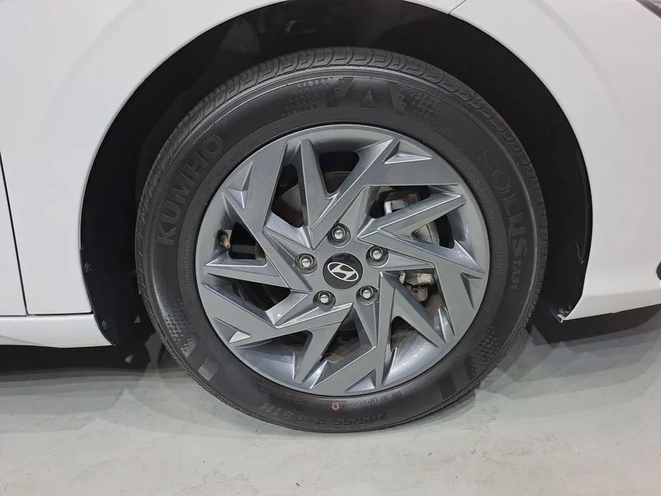 Hyundai AVANTE — фото 10