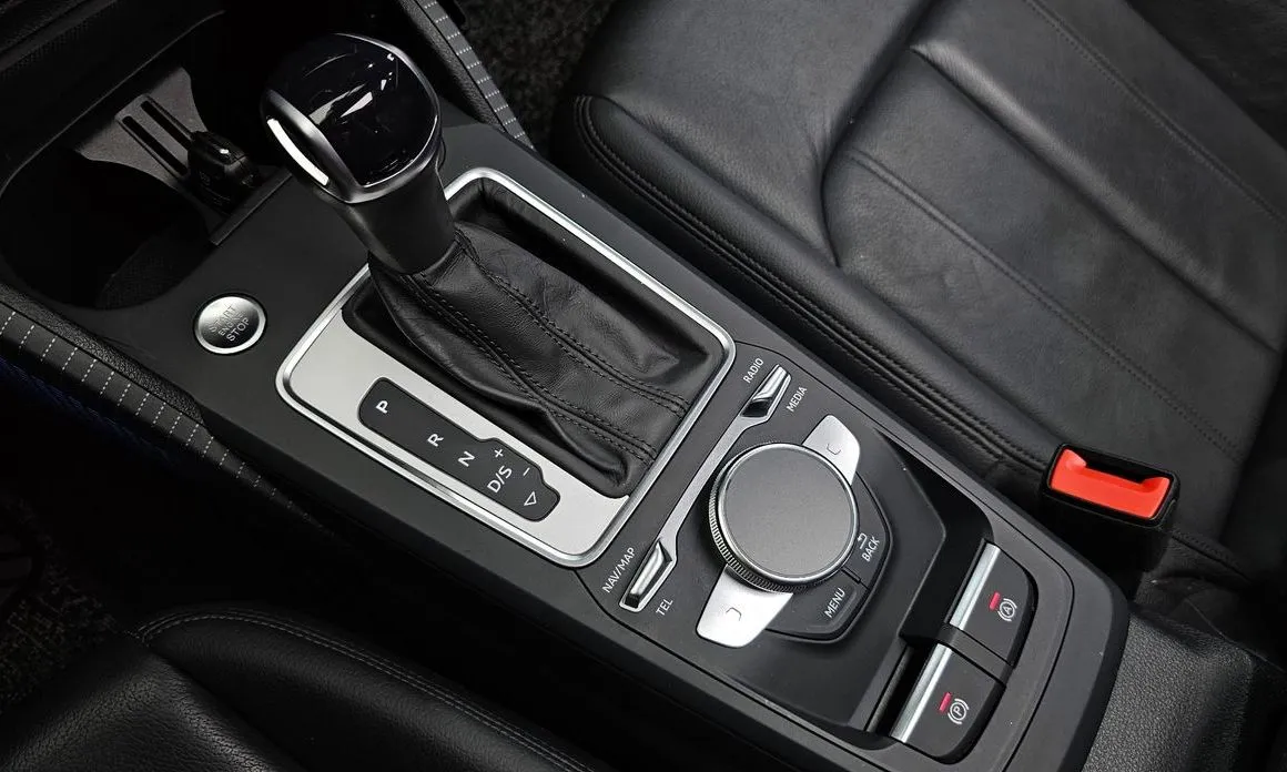 Audi Q2 2023 из KR, фото 8