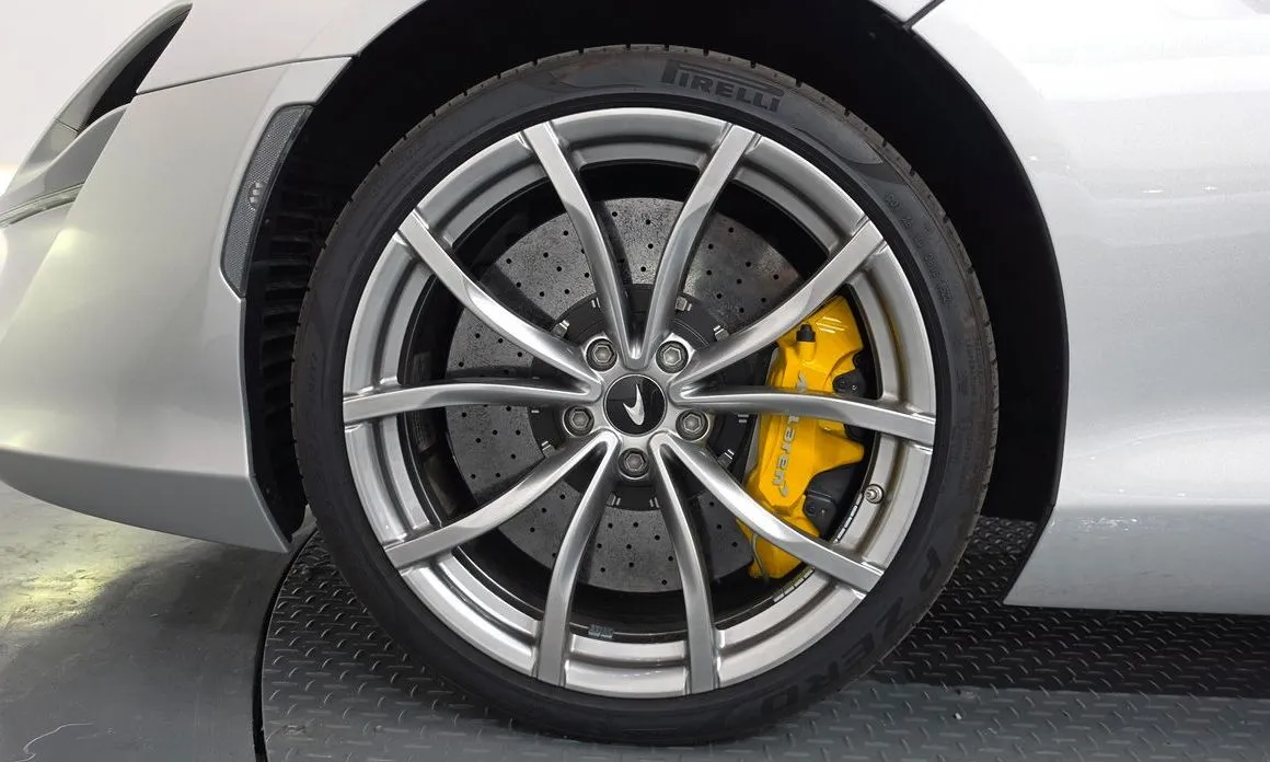 Mclaren Artura 2023 из KR, фото 6