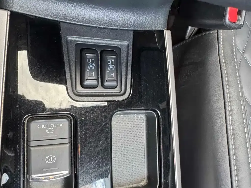 Mitsubishi Outlander — фото 5