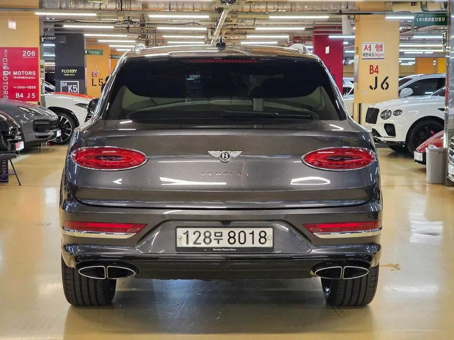 Bentley Bentayga 2021 из KR, фото 10