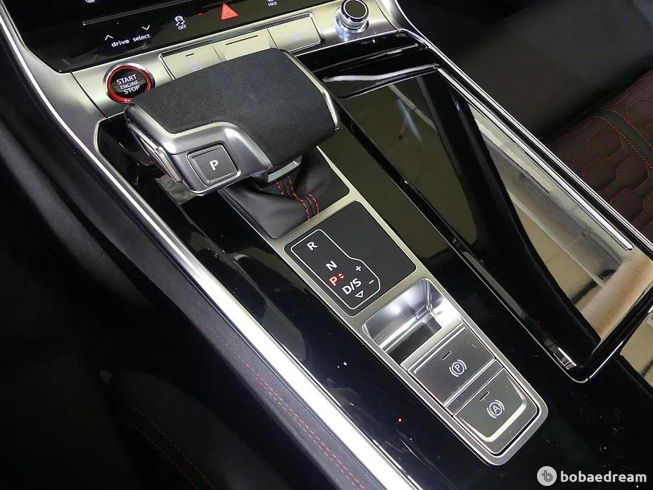 Audi RS6 2025 из KR, фото 8