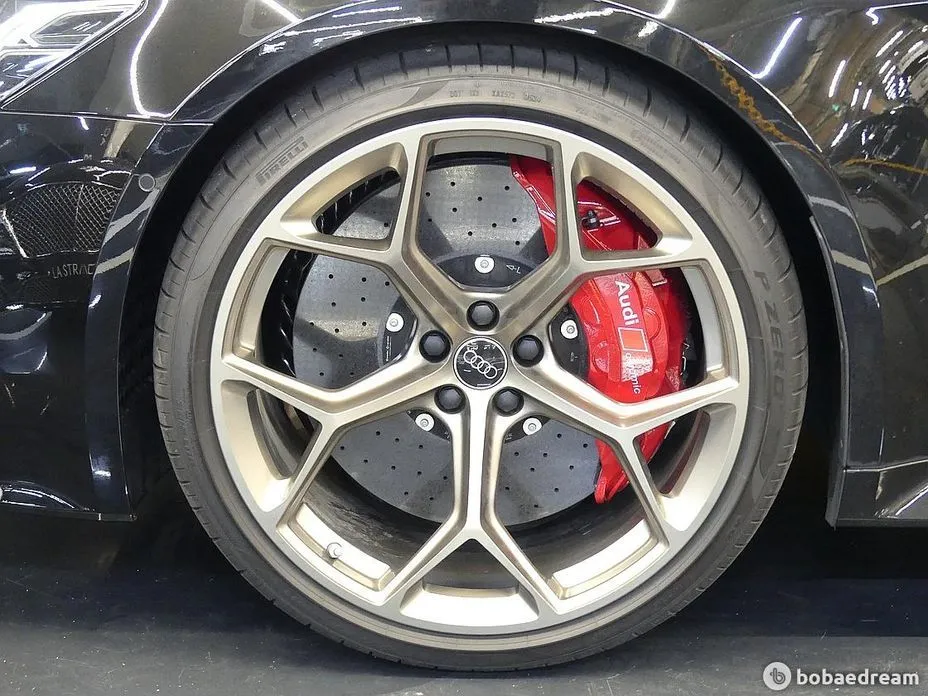 Audi RS6 2025 из KR, фото 2