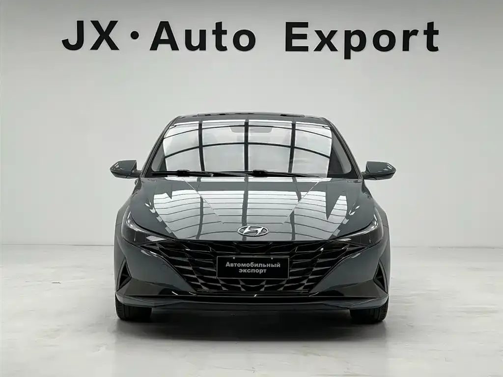 Hyundai Elantra — фото 3