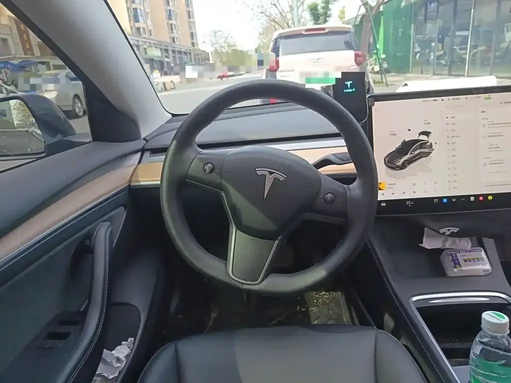 Tesla Model 3 — фото 6
