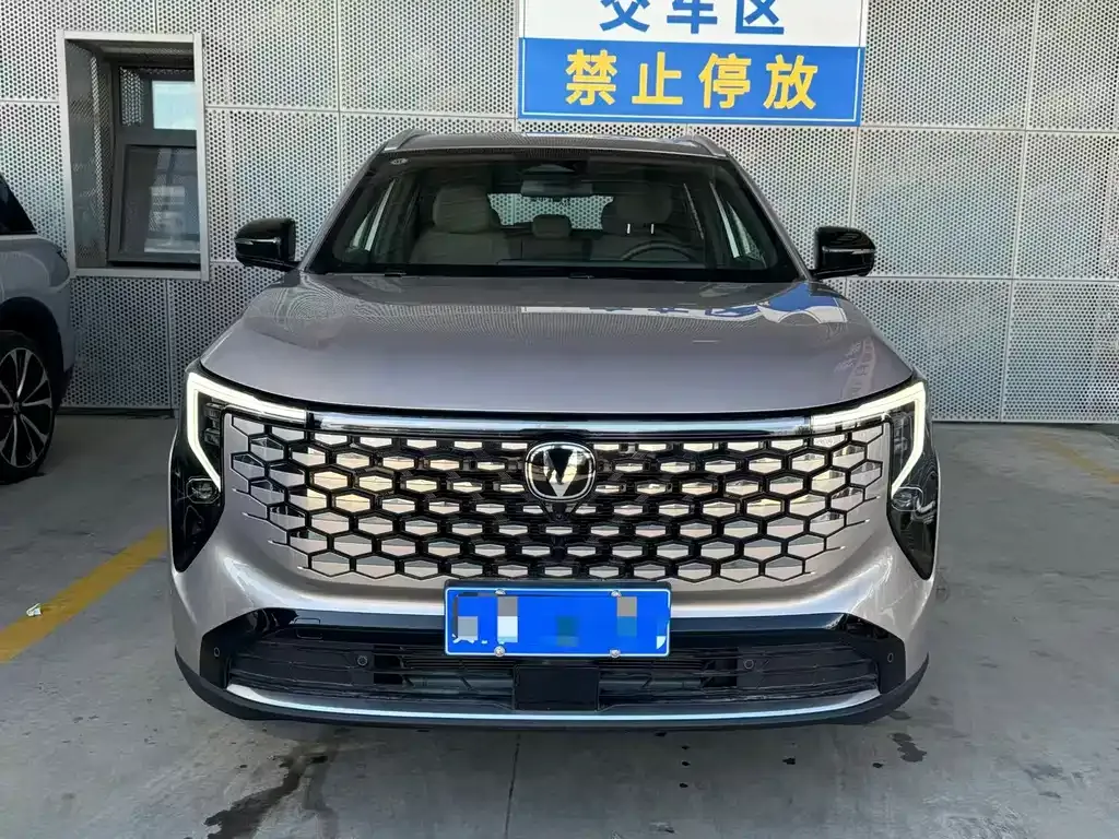 Changan CS55PLUS — фото 9