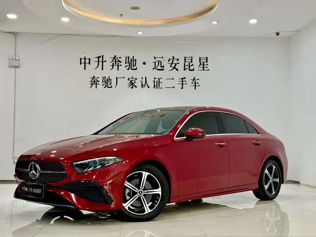 Mercedes-Benz A-Class 2023 из CN, фото 1