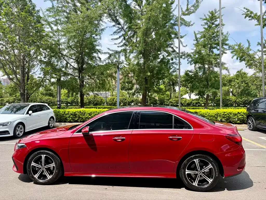 Mercedes-Benz A-Class 2023 из CN, фото 5