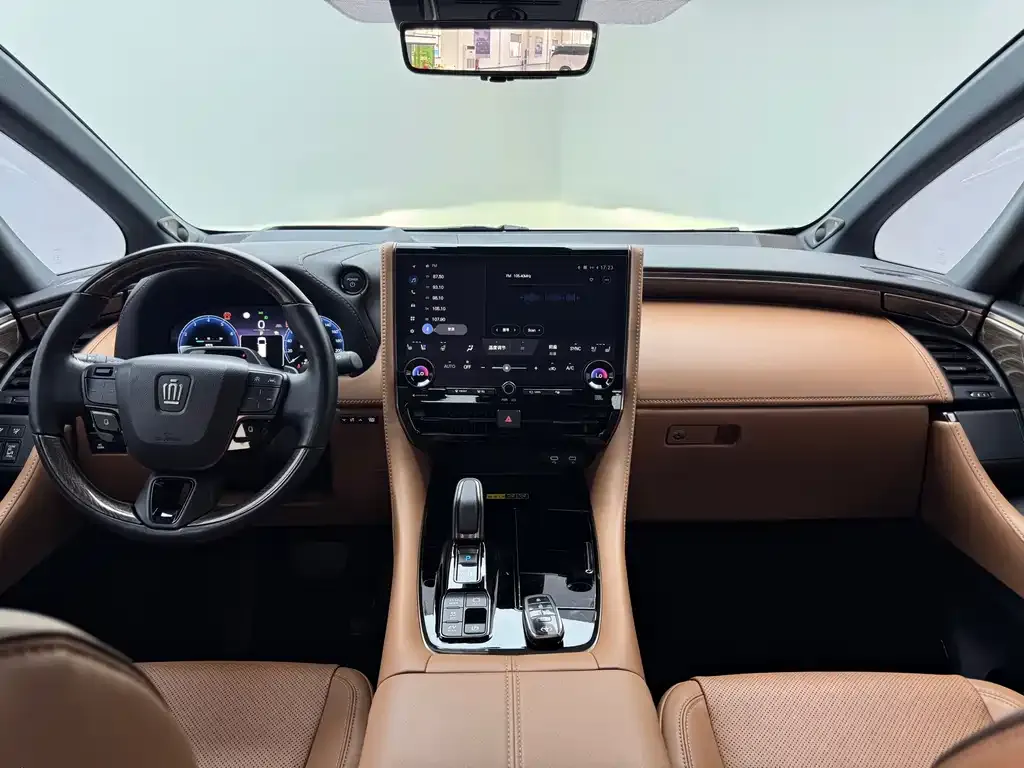 Toyota Vellfire — фото 4