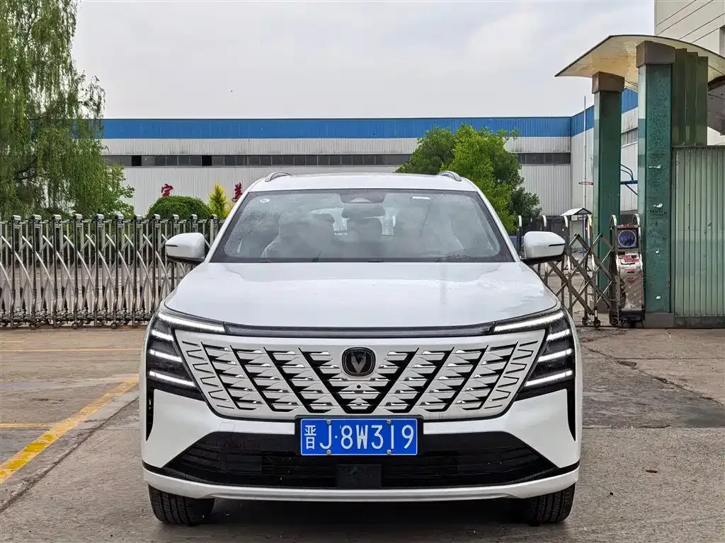 Changan CS75PLUS — фото 4