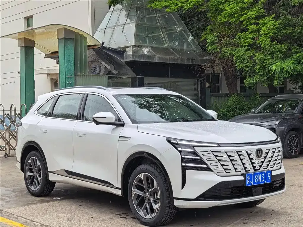 Changan CS75PLUS — фото 9