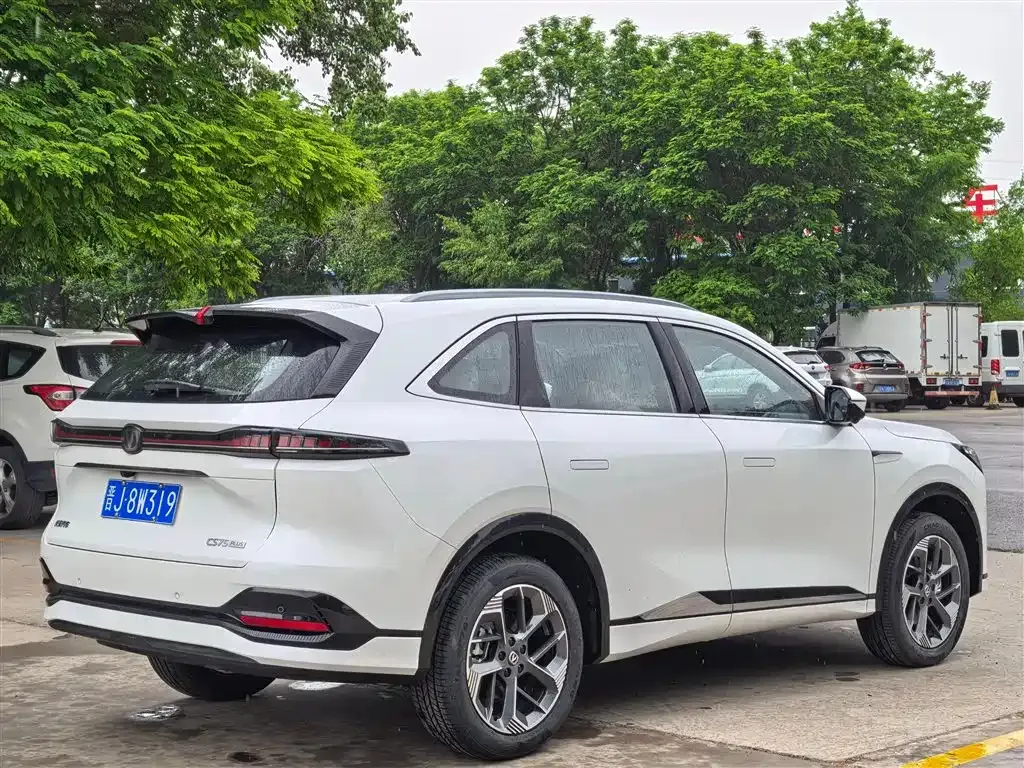 Changan CS75PLUS — фото 6