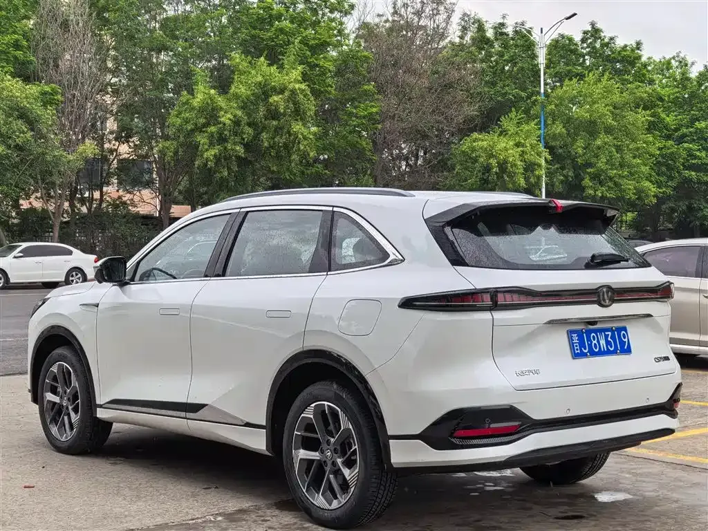 Changan CS75PLUS — фото 7