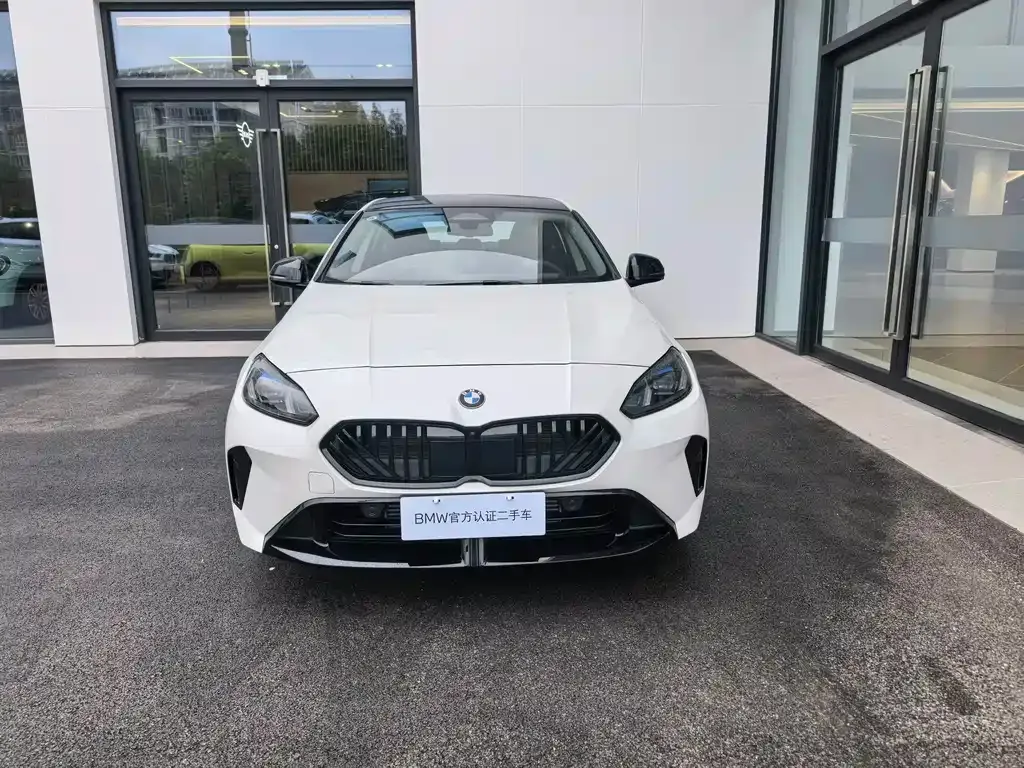 BMW 2 Series 2026 из CN, фото 8