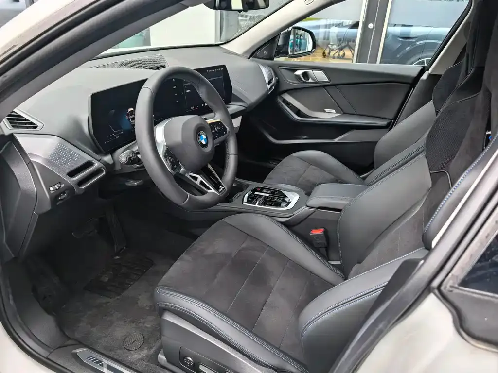 BMW 2 Series 2026 из CN, фото 6