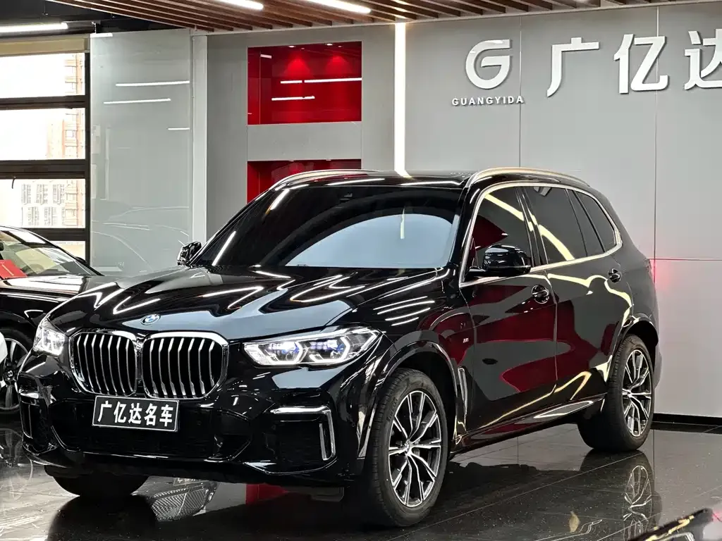 BMW X5 — фото 1