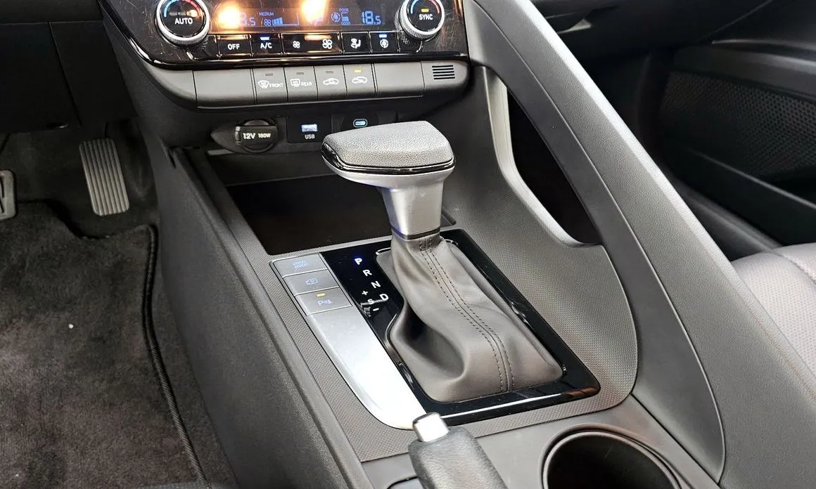 Hyundai AVANTE 2024 из KR, фото 5