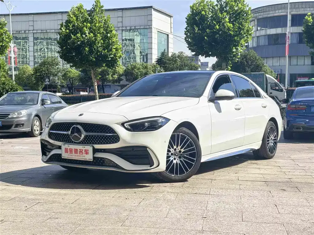 Mercedes-Benz C-Class — фото 1