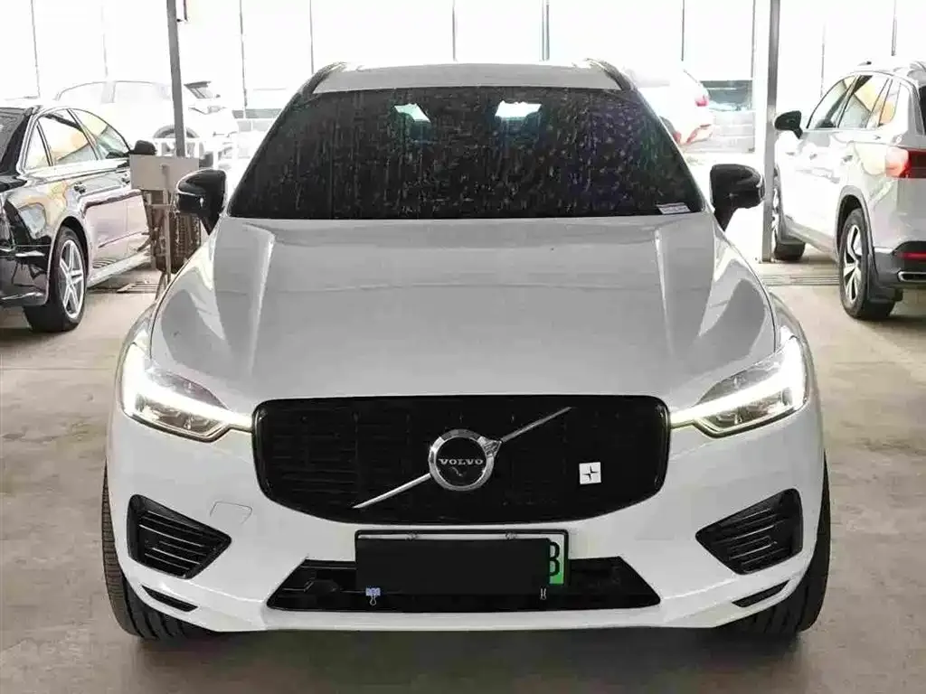 Volvo XC60 PHEV 2021 из CN, фото 9