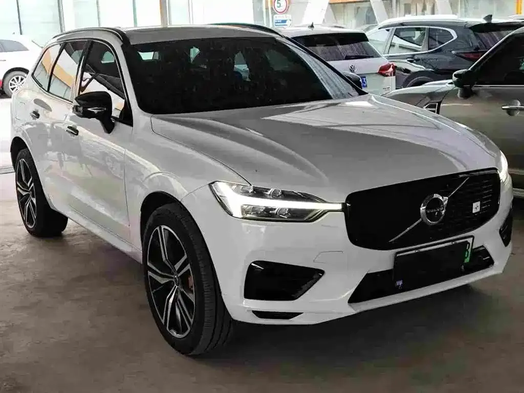 Volvo XC60 PHEV 2021 из CN, фото 8