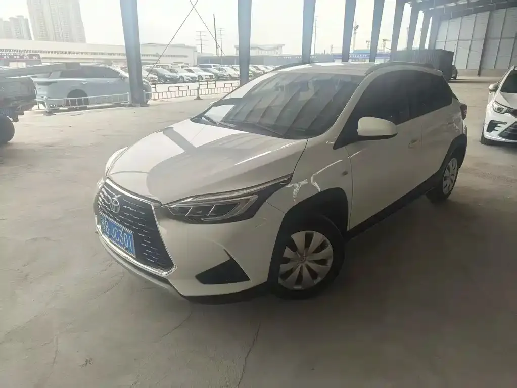 Toyota Yaris L