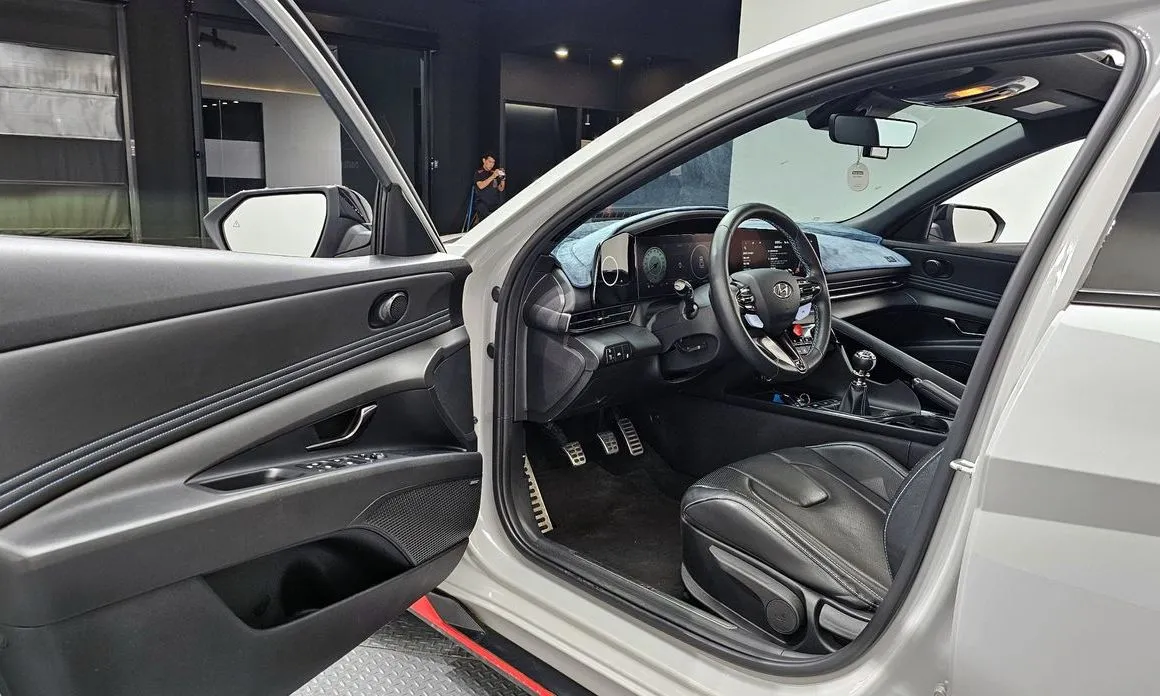 Hyundai AVANTE — фото 3