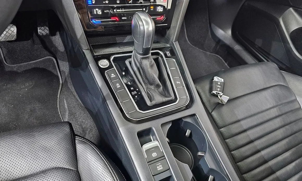 Volkswagen Passat 2022 из KR, фото 10